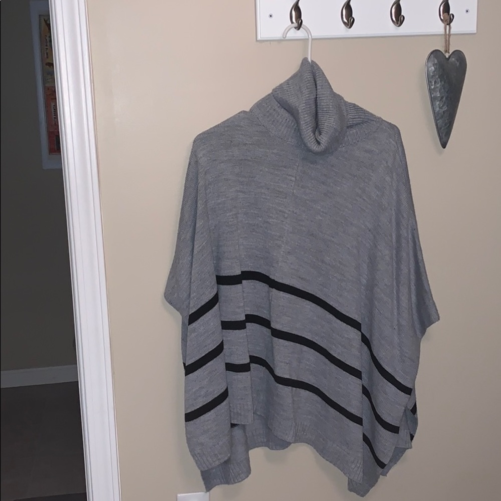 Sweater/ poncho